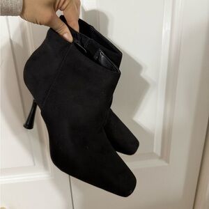 Mix No. 6 Women’s Black Heeled Ankle Boots 8M